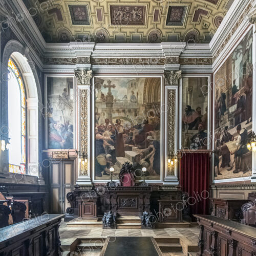 Ornate room in Stock Exchange Palace, Porto. Porto, Portugal Ornate room in Stock Exchange Palace, Porto. Porto, Portugal