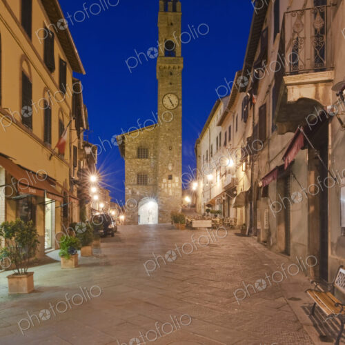 Palazzo Comunale at Dawn Palazzo Comunale at Dawn