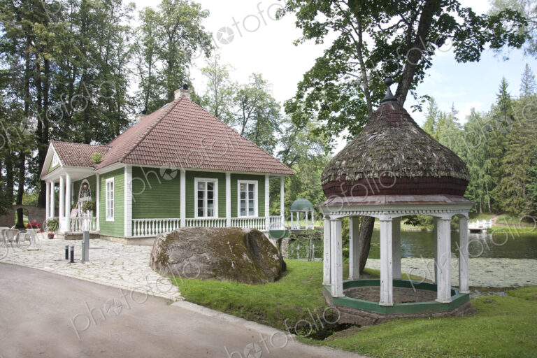 Palmse Manor Well
