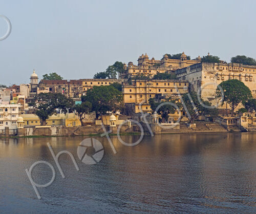 Panoramic view of the Lake Pichola and the historic buildings of the city Palace