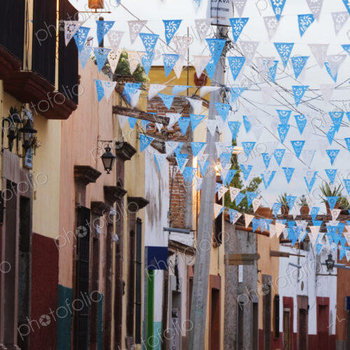 Papel Picado Streamers