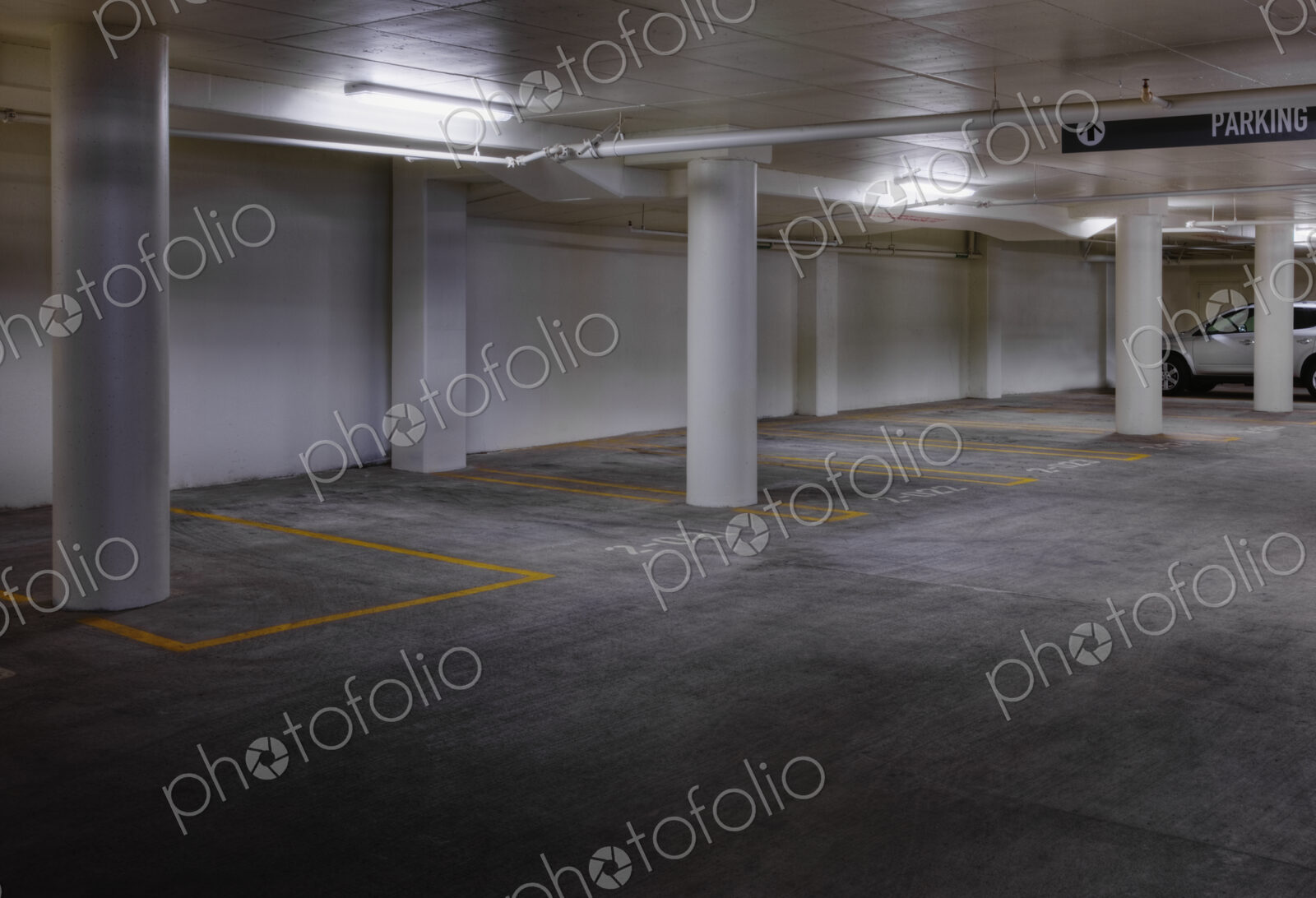 Parking garage