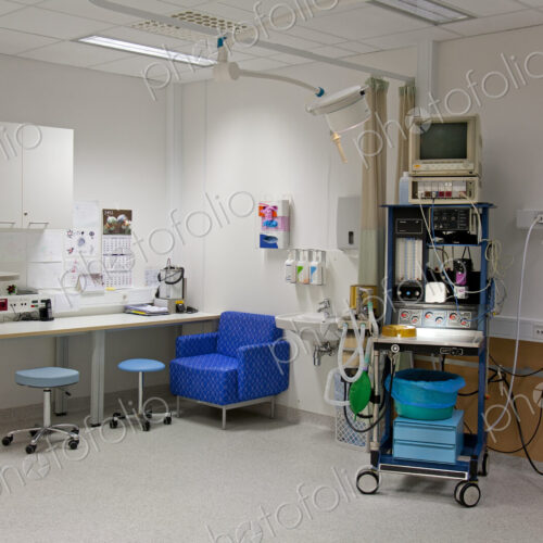 Patient faciities in a modern hospital, beds and patient bays, electronic equipment… Patient faciities in a modern hospital, beds and patient bays, electronic equipment…