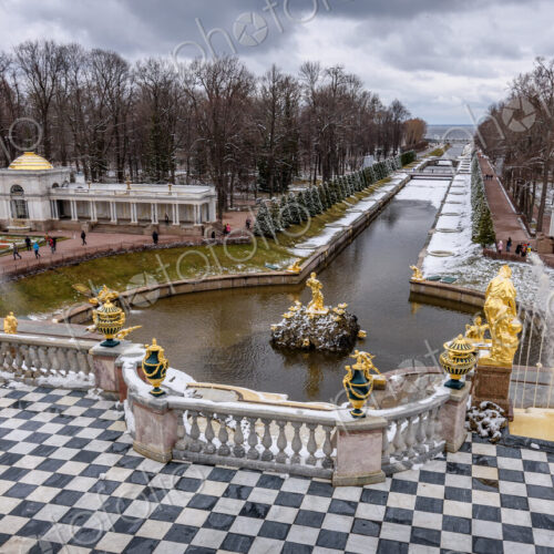 Peterhof, the 18th century summer palace of the Tsars, the gardens in winter, view of… Peterhof, the 18th century summer palace of the Tsars, the gardens in winter, view of…