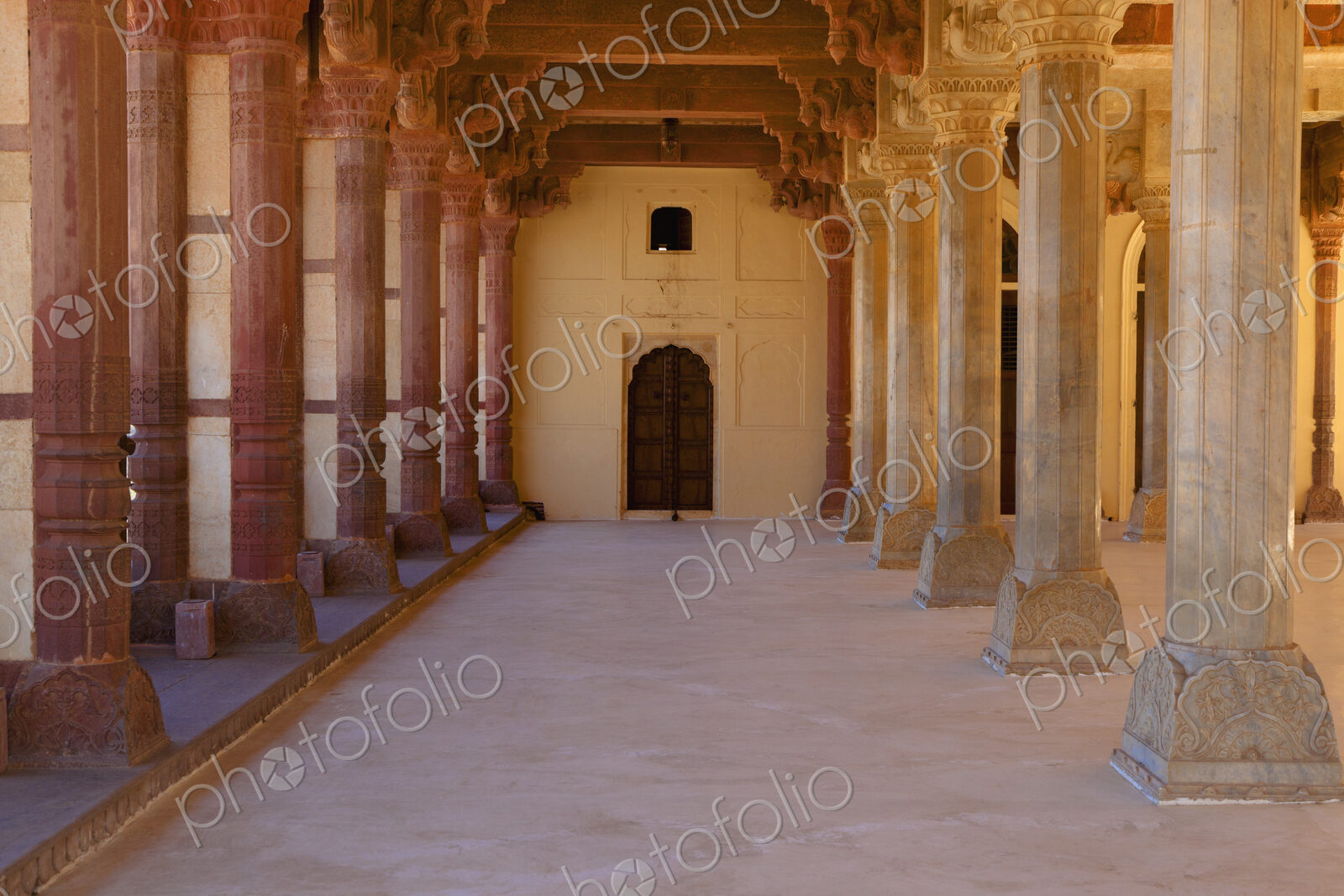 Pillars in Amber Fort