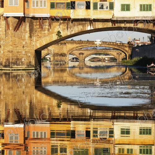 Ponte Vecchio Crossing the River A Ponte Vecchio Crossing the River A