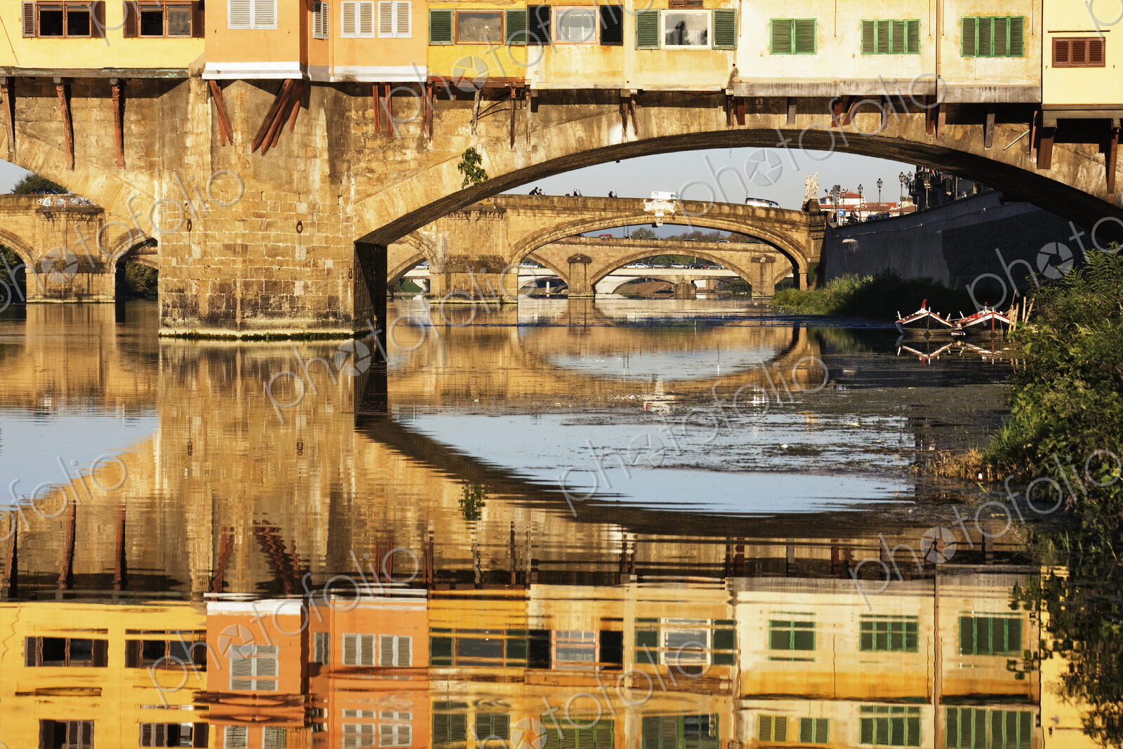 Ponte Vecchio Crossing the River A