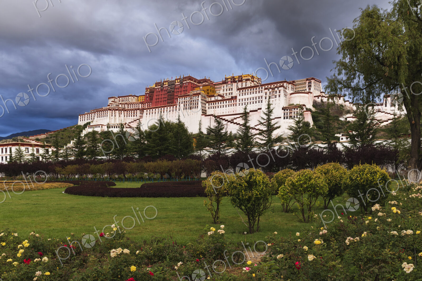 Potala Palace at Sunrise Potala Palace, Lhasa, Autonomous Region of Tibet
