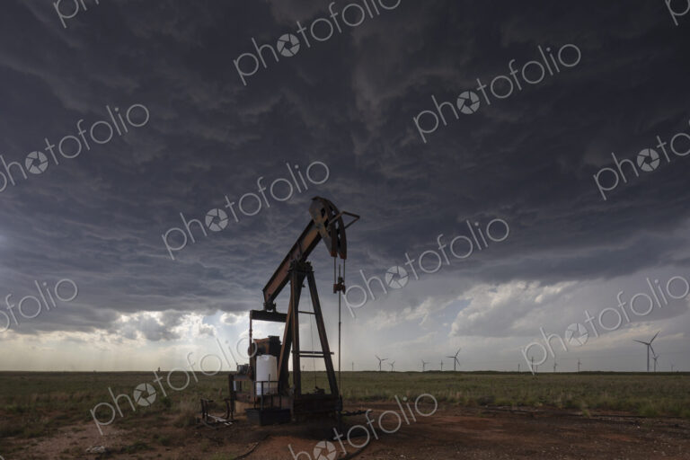 Pump Jack under a Developing Supercell
