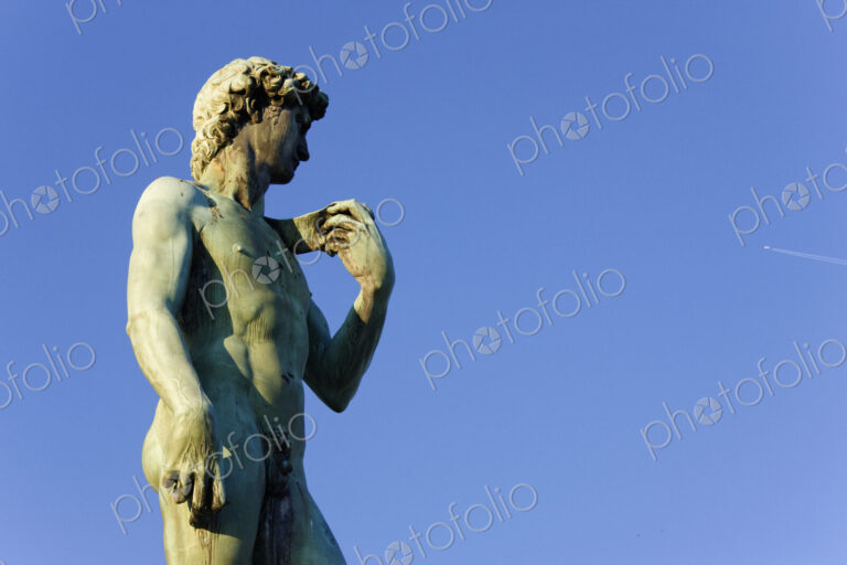 Replica of Michelangelos David in the Piazza Michelangelo