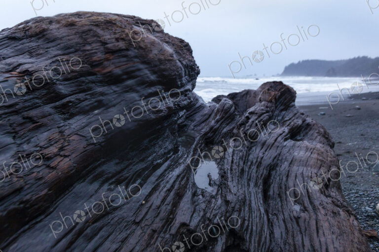 Rialto Beach, Olympic National Park, Mora, La Push, rock formations, layered…