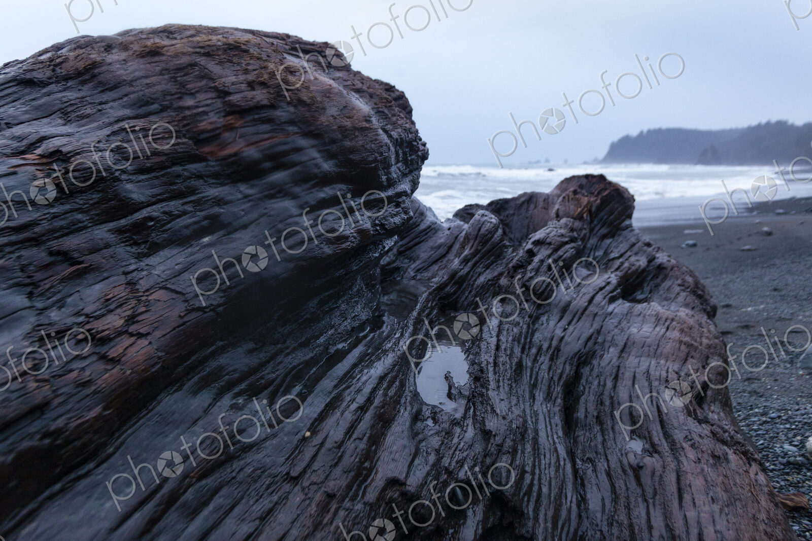 Rialto Beach, Olympic National Park, Mora, La Push, rock formations, layered…