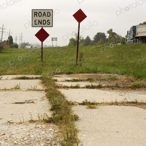 Road Ends Sign Road Ends Sign