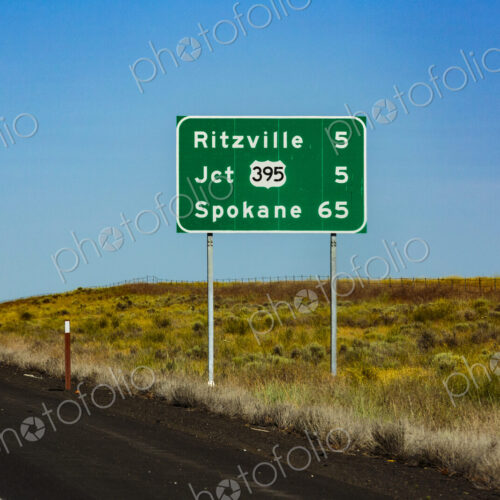Road sign on Interstate 90 for Ritzville and Spokane Road sign on Interstate 90 for Ritzville and Spokane
