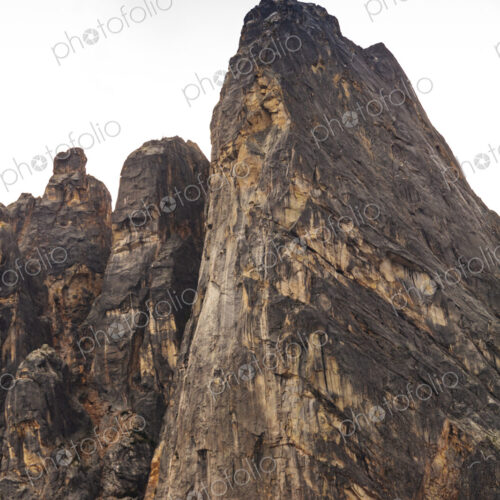 Rock face, Highway 20, North Cascades Highway, WA USA