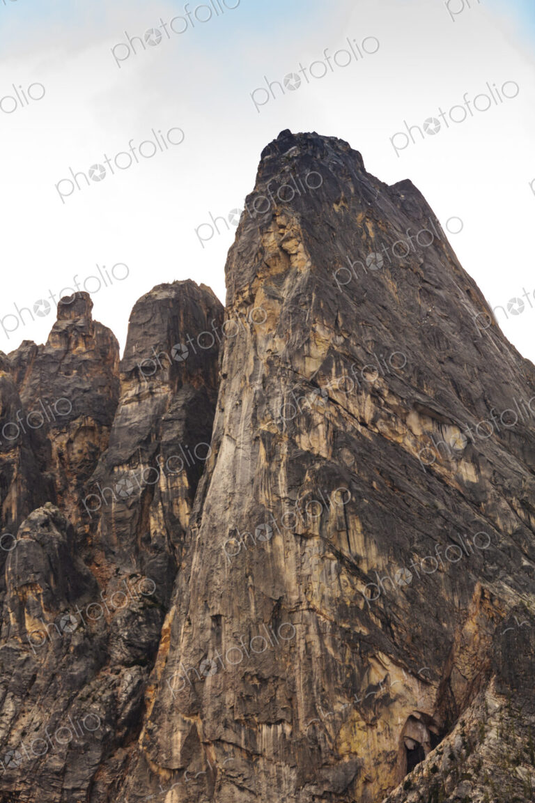 Rock face, Highway 20, North Cascades Highway, WA USA
