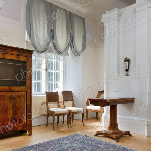 Room With Classic Furniture and Decor
