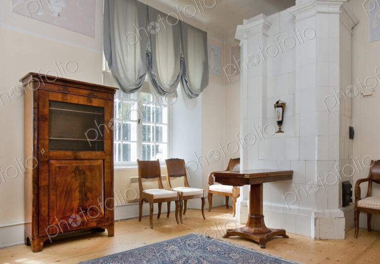 Room With Classic Furniture and Decor