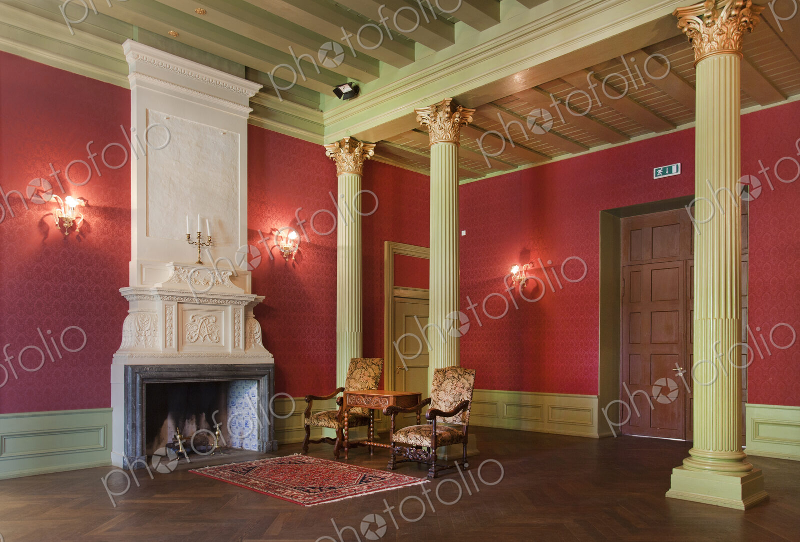 Room With a Fireplace