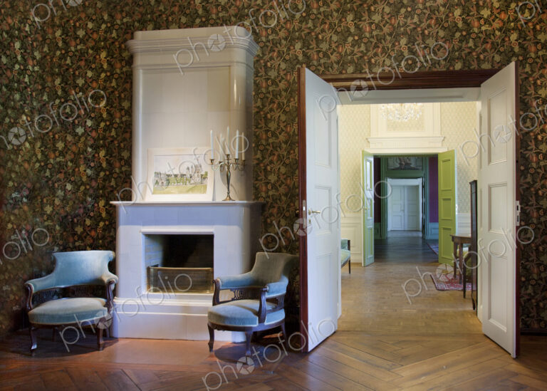 Room With a Fireplace