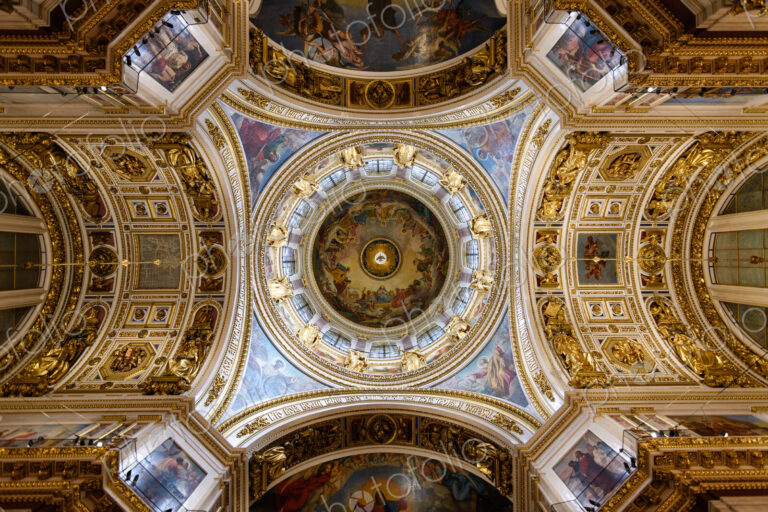 Saint Isaac's Cathedral, the 19th century cathedral interior, painted domes and wall…