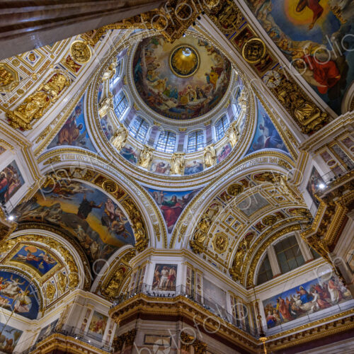 Saint Isaac's Cathedral, the 19th century cathedral interior, painted domes and wall… Saint Isaac's Cathedral, the 19th century cathedral interior, painted domes and wall…