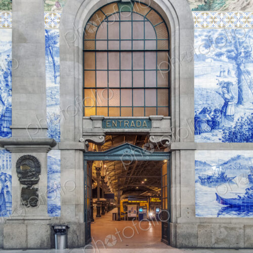 Sao Bento Station entryway, Porto, Porto, Portugal Sao Bento Station entryway, Porto, Porto, Portugal