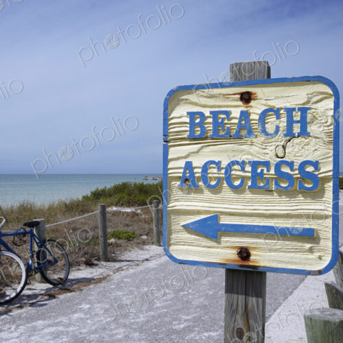 Sign Showing the Way to the Beach Sign Showing the Way to the Beach