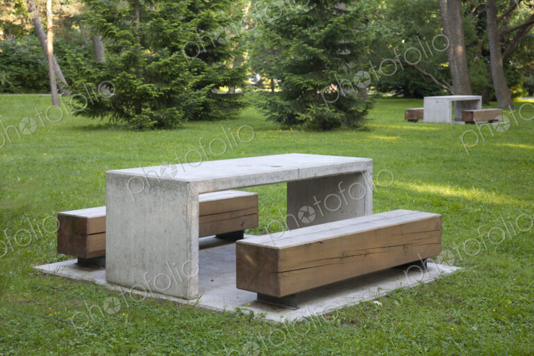 Simple Park Benches and Tables