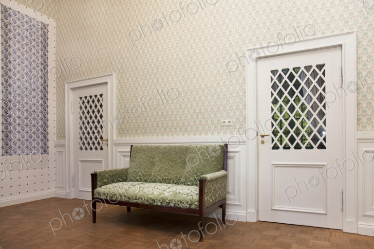 Sofa in Alatskivi Castle