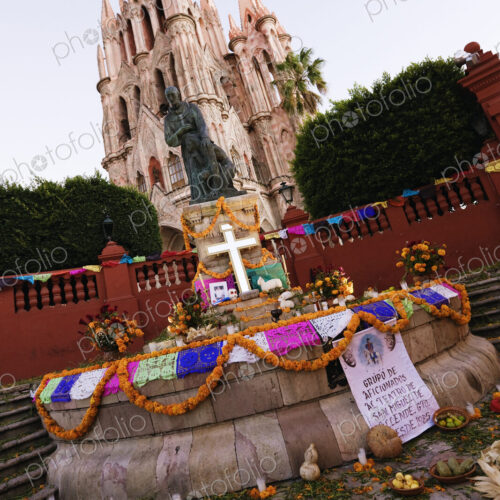 Statue of Fray San Miguel and Church.