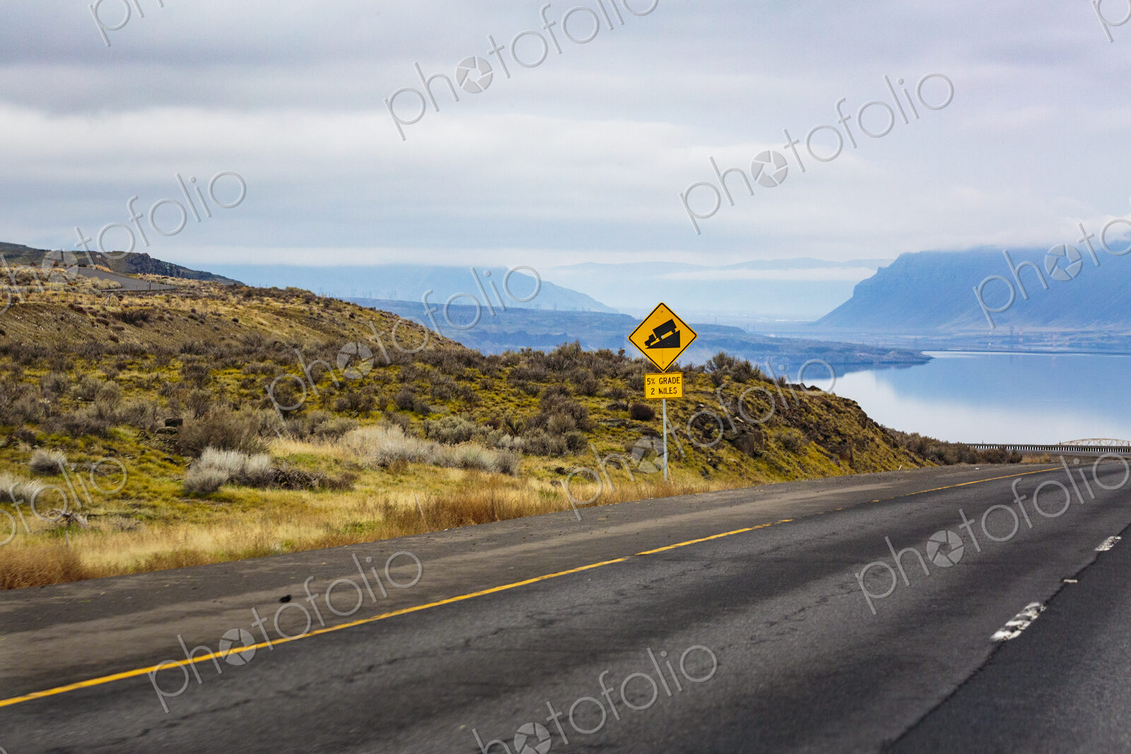 Steep grade truck sign above the Columbia River in Vantage, Interstate 90
