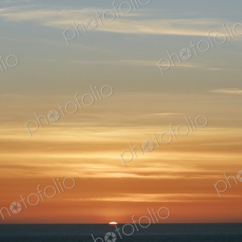 Sunset over Pacific Ocean Sunset over Pacific Ocean