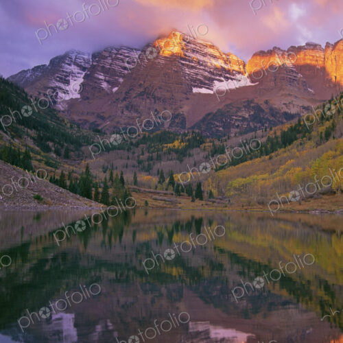 The Maroon Bells are two peaks in the Elk Mountains, Maroon Peak and North Maroon… The Maroon Bells are two peaks in the Elk Mountains, Maroon Peak and North Maroon…