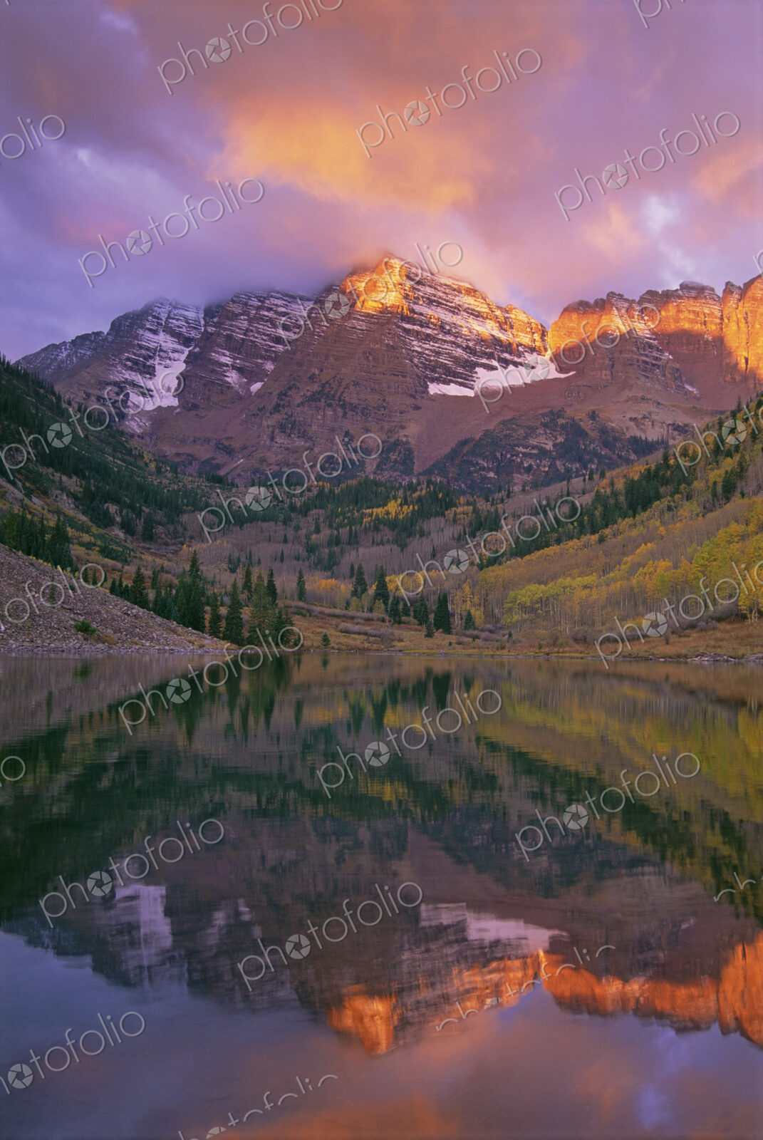 The Maroon Bells are two peaks in the Elk Mountains, Maroon Peak and North Maroon…