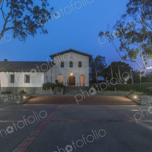 The Mission San Luis Obispo at Dawn, a historic 18th century religious house founded… The Mission San Luis Obispo at Dawn, a historic 18th century religious house founded…
