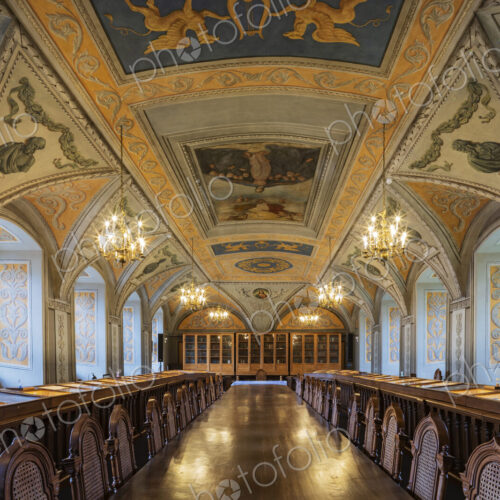 The Reading Room in the Faculty of Philology, Vilnius, a caulted decorated ceiling… The Reading Room in the Faculty of Philology, Vilnius, a caulted decorated ceiling…