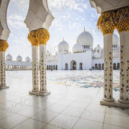 The Sheikh Zayed Mosque, the courtyard and exterior of the prayer hall, modern… The Sheikh Zayed Mosque, the courtyard and exterior of the prayer hall, modern…