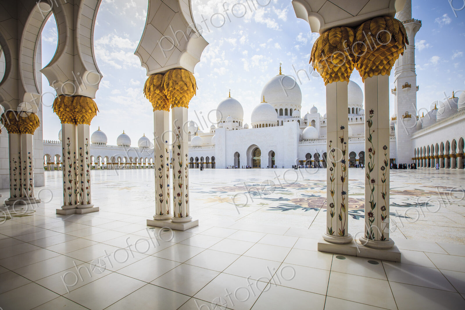 The Sheikh Zayed Mosque, the courtyard and exterior of the prayer hall, modern…