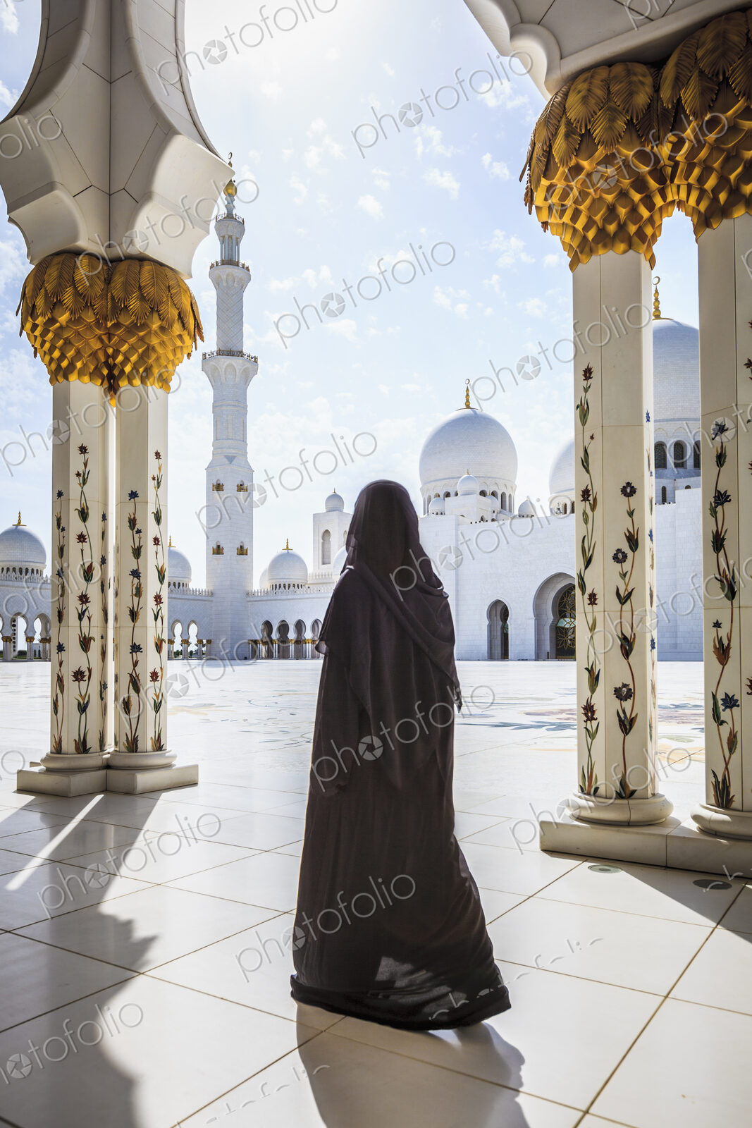 The Sheikh Zayed Mosque, the courtyard and exterior of the prayer hall, modern…