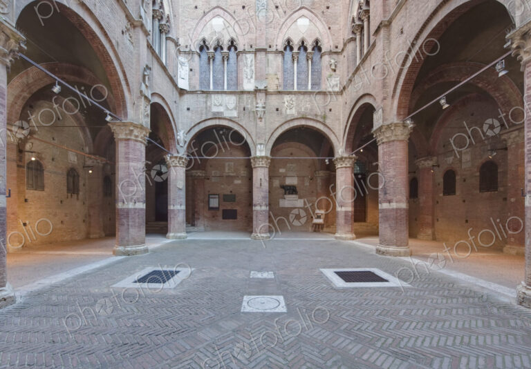 Torre del Mangia Interior