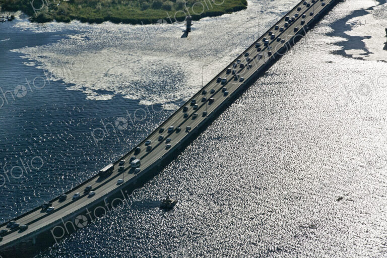 Traffic on a Floating Bridge
