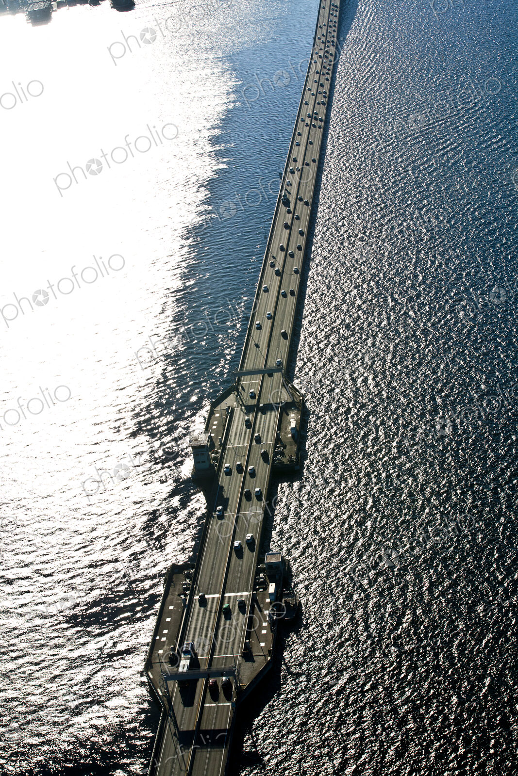 Traffic on a Floating Bridge