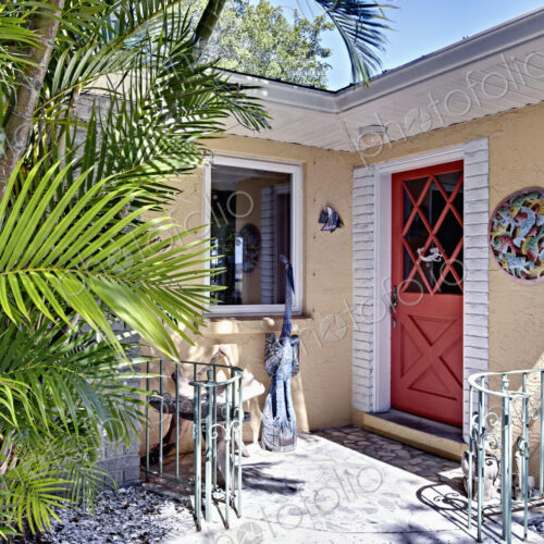 Tropical Home Backdoor Tropical Home Backdoor
