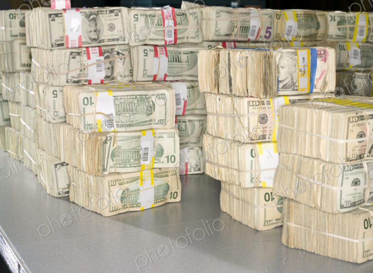 US Bills in Bundles