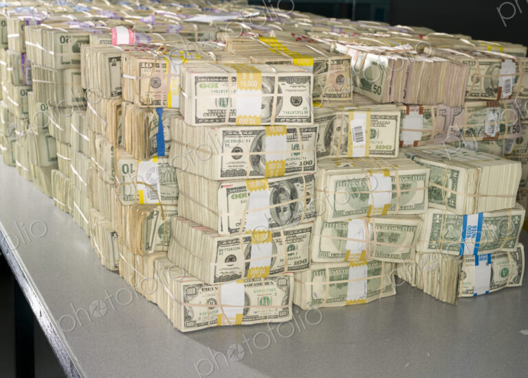 US Bills in Bundles