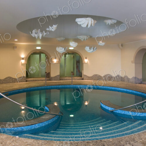 Upscale Circular Spa Pool Upscale Circular Spa Pool