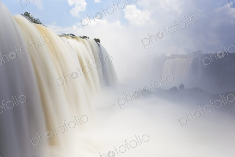 View along the Iguacu (Iguazu) Falls, Cataratta Foz do Iguacu, Parana, Iguazu National…
