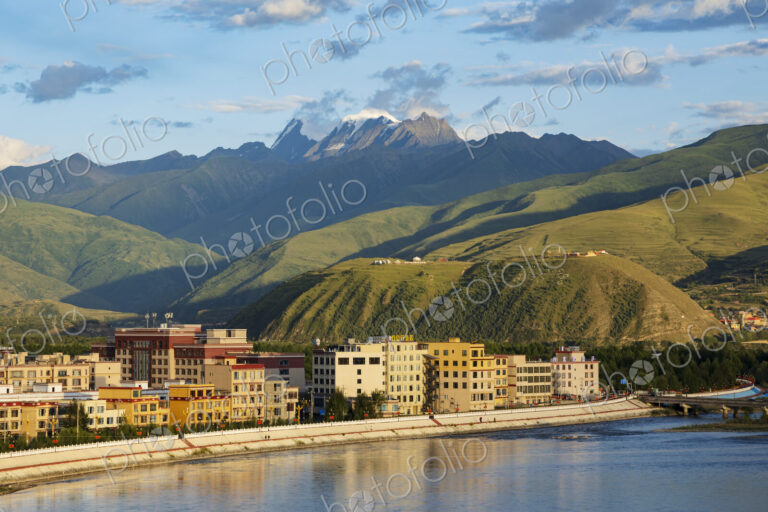 View of the Ganze River and Kawaluori Mountain at Sunset Ganze, Sichuan Province, Kham…