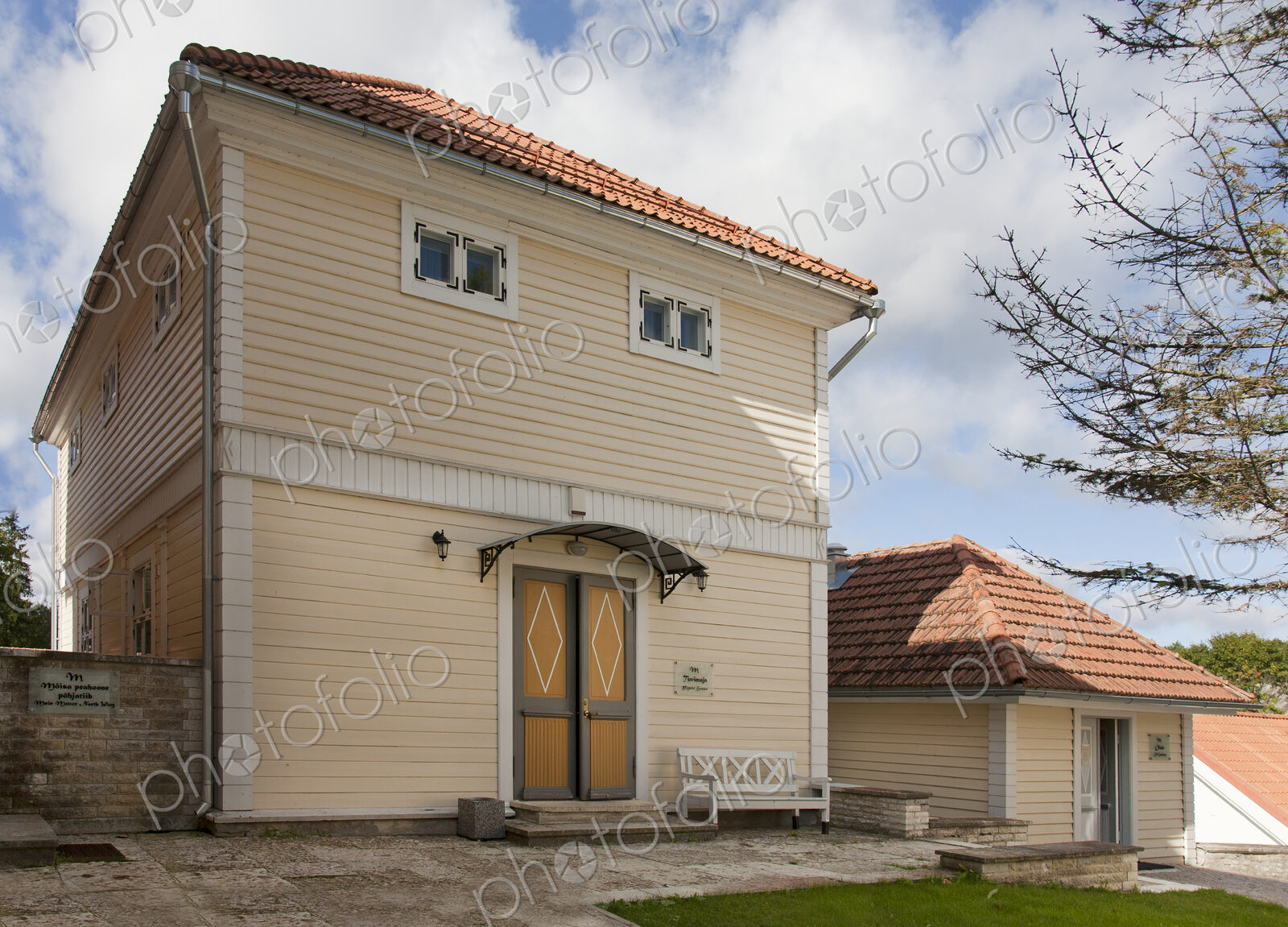 Vihula Manor Building Exterior